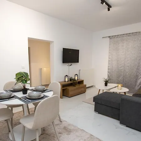 Nest Of Paradise * Tríkala