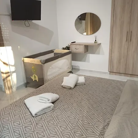 Nest Of Paradise Tríkala