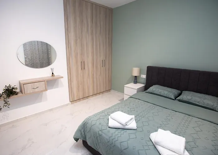 Nest Of Paradise Apartment Tríkala