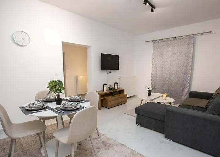 Nest Of Paradise * Tríkala